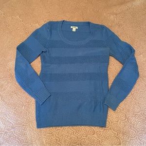 Old Navy. Crew neck sweater. Size S.